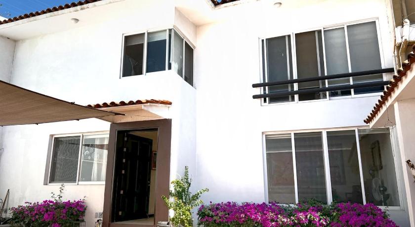 Oaxaca Casa YOKO 3-Star Guesthouse exterior