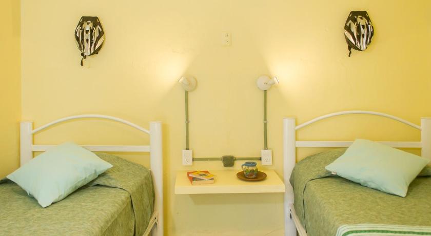 Image of Twin Room with Shared Bathroom 0
