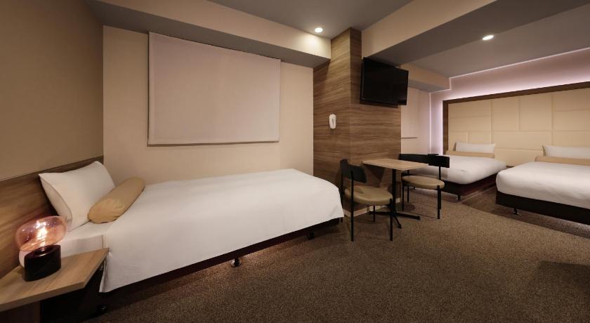 大阪 Doutonbori Crystal Hotel 3つ星 ホテル 眺望