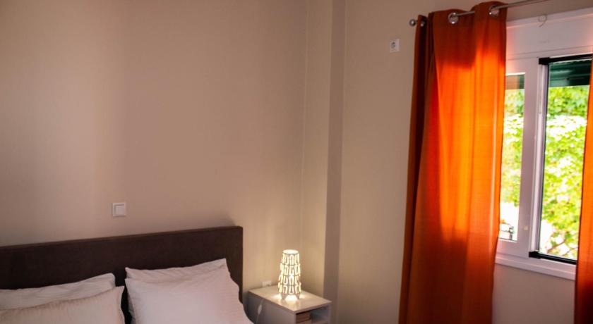 Image of Apartment with Garden View 9