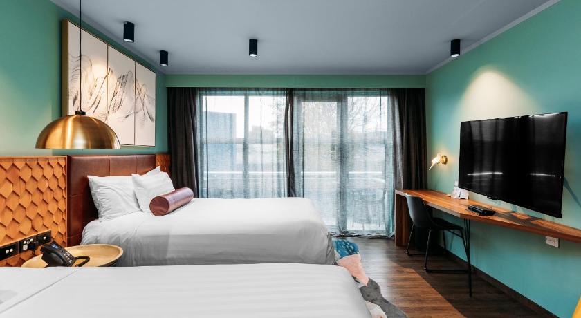 Image of Habitat Room 1