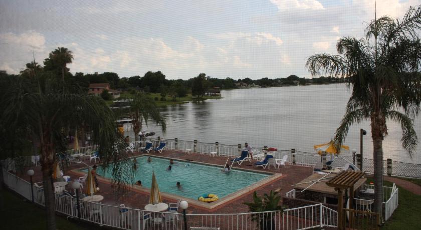 Lake Roy Beach Inn - Winter Haven