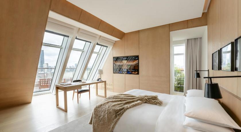 Image of Bund View Terrace Suite 4