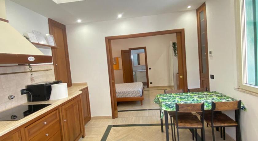 ローマ la casetta di Silvia 4つ星 シングルルーム ロビー