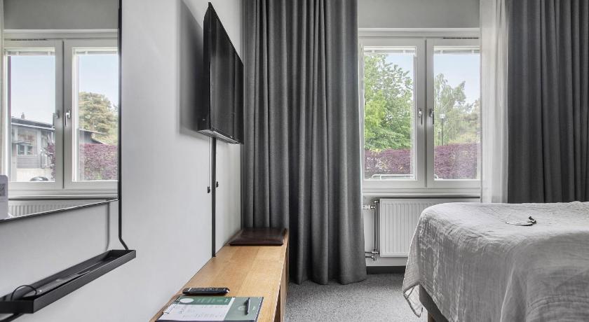 Image of Small Double Room 1