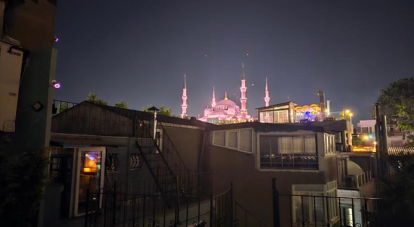 Hodegon Suite Hotel - image 10
