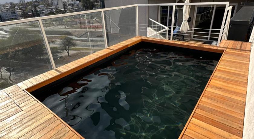 Departamento c/ piscina climatizada privada, 4 habitaciones en el centro de Cordoba