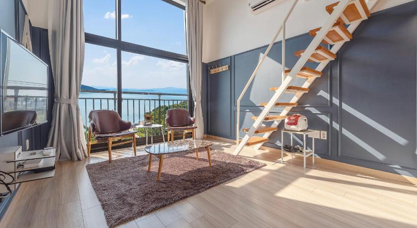 麗水 Seollem Onsu Swimmingpool Pension 3つ星 ゲストハウス 外観