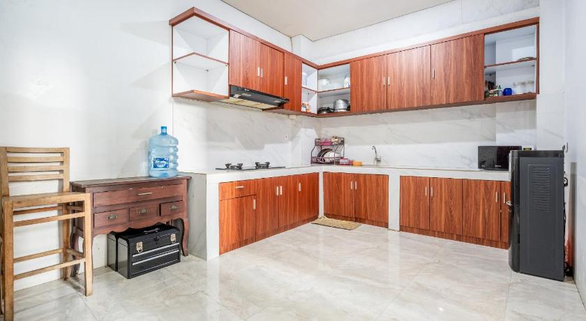 Dukuh Segara Guest House - image 7