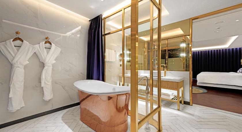 OKU Hotel Taichung - image 32
