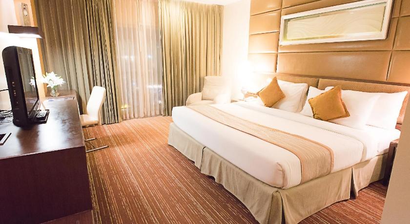 Image of Jacuzzi Deluxe 8