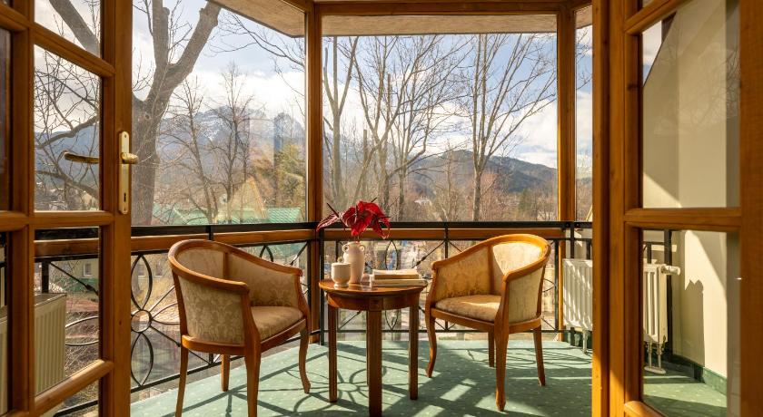 ザコパネ Krupowki 40 3つ星 ホテル プール