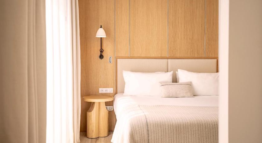 Image of Prestige Natural 4