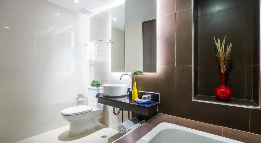 Image of Suite 12