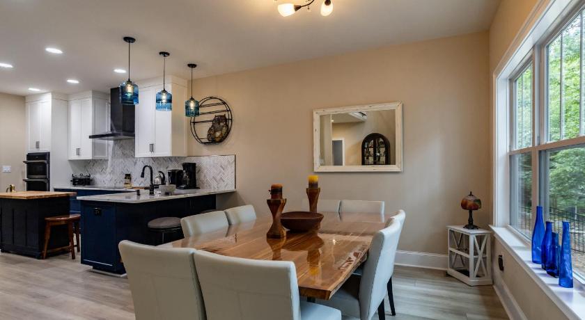 테렐 Cozy 4BR Home - Peaceful Lake Cove Views 5성급 숙소 객실