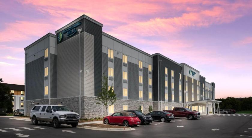 シャルロット (NC) WoodSpring Suites Charlotte - Arrowood 宿泊施設 外観