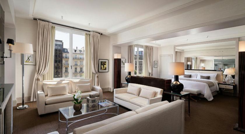 Image of Macassar with View, 1 Bedroom Suite, City view 4