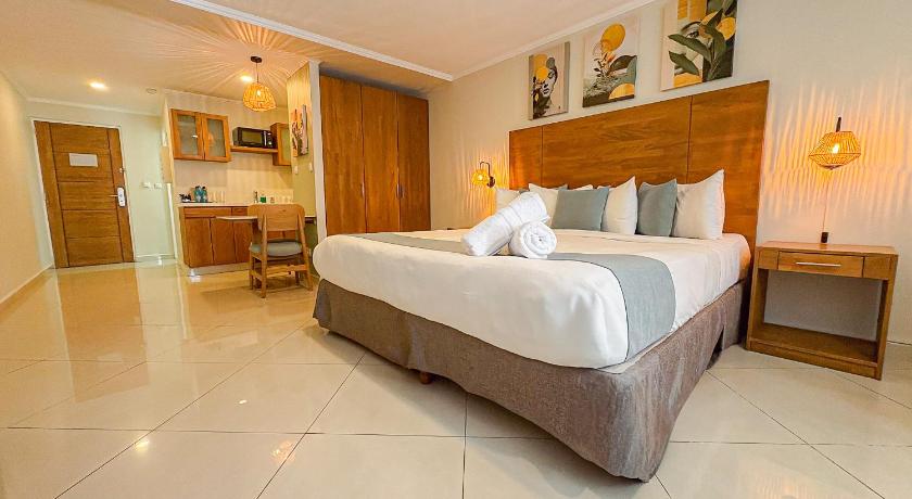 Image of City Suites City View with Kitchenette 3