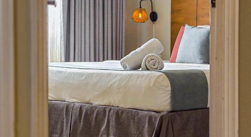 Image of Pietermaai Grand Suite with Kitchenette 3