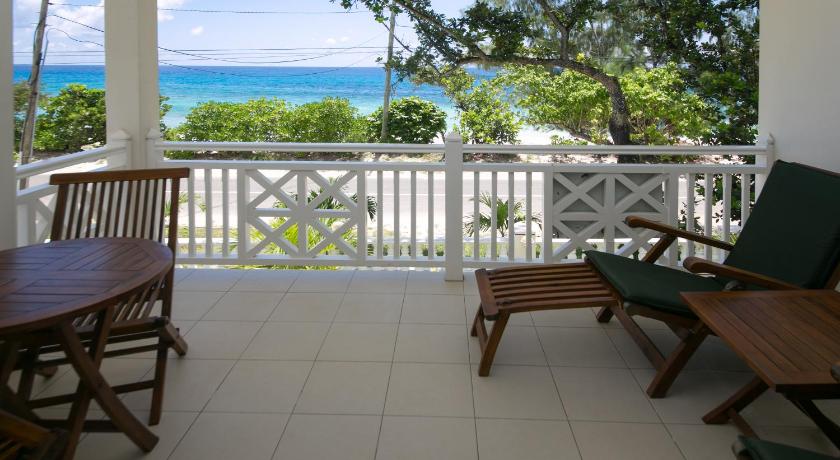 Image of Apartment with Sea View 0