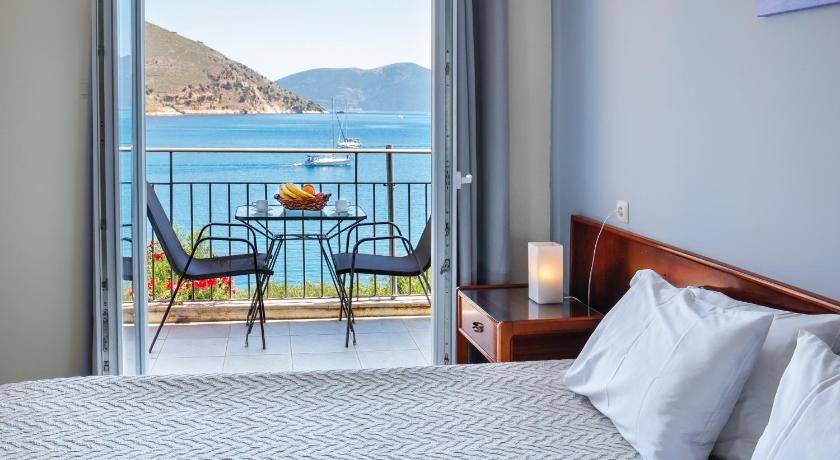 Image of Deluxe Studio with Sea View 0