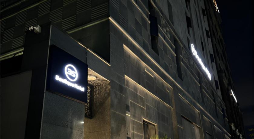 华城 Dongtan 3S Boutique Hotel 酒店 泳池