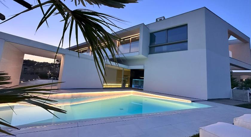 Bilor Luxury Holidays