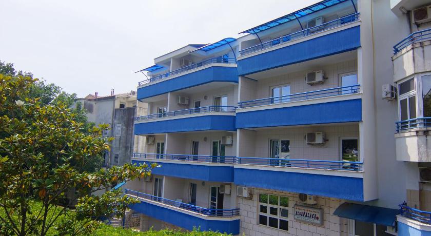 Blue Palace Guest House — Hotel in Budva