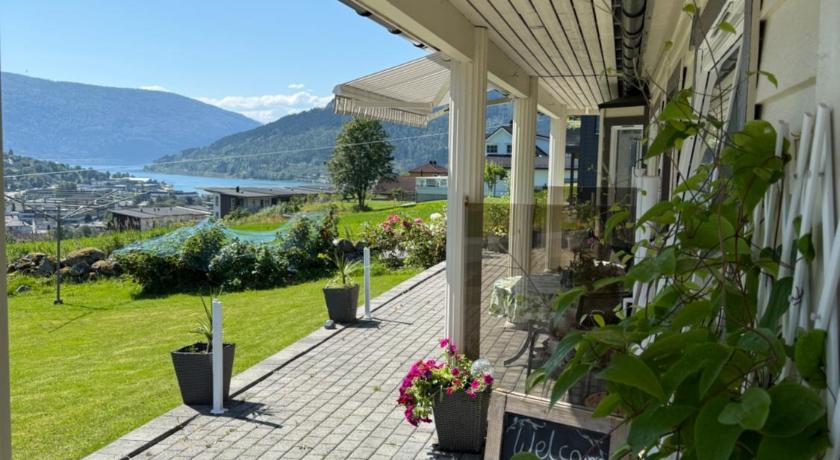 Stryn Central View