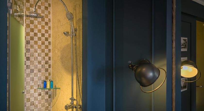 Image of Trendy Suite Room 2