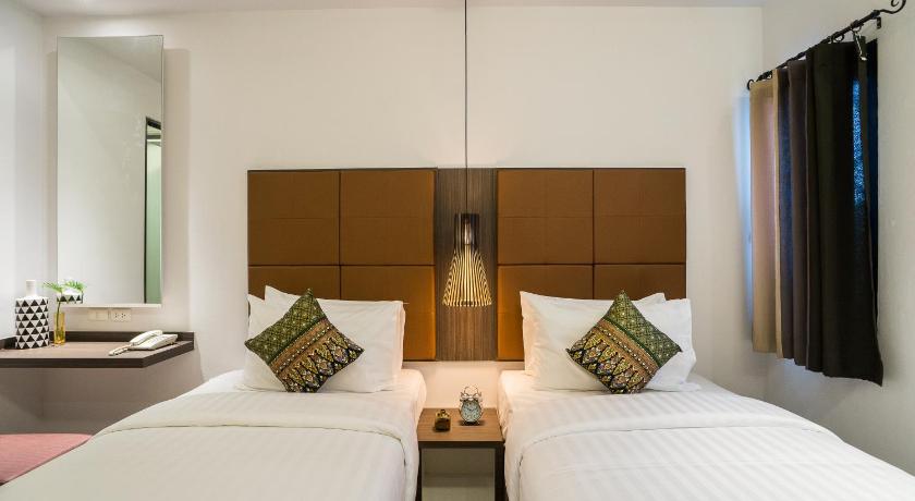Image of Deluxe Twin Room 11