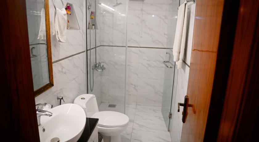 Nishaz Hotel & Suites - image 14