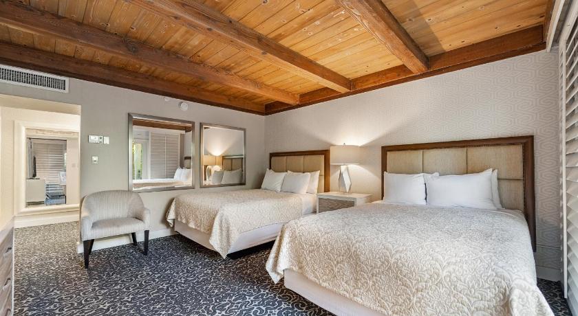 Image of Queen Room with Garden View 4