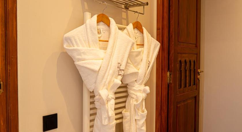 Image of Junior Suite 9