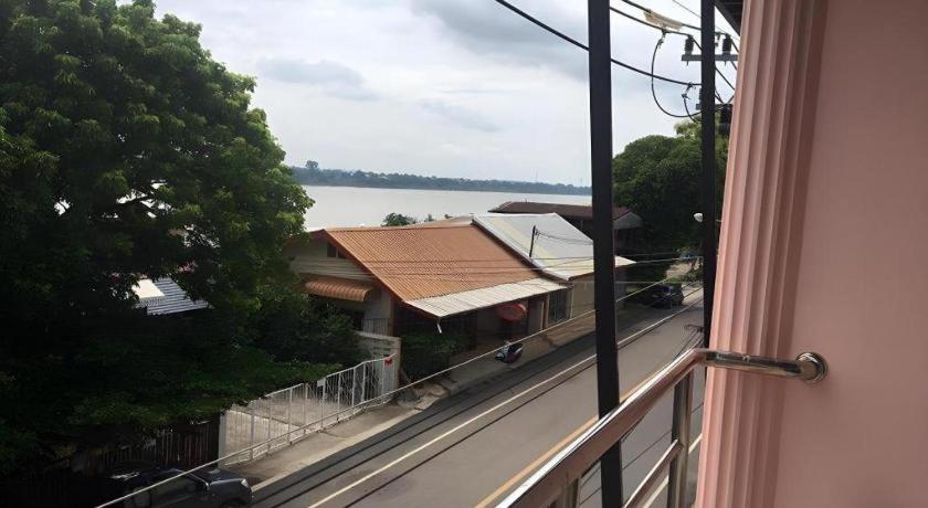 ナコーンパノム Baan Rim Khong Hotel 3つ星 ホテル 客室