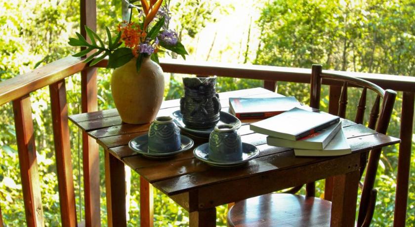 ハートヤイ Chestnut Hill Eco Resort 2つ星 ホテル 眺望