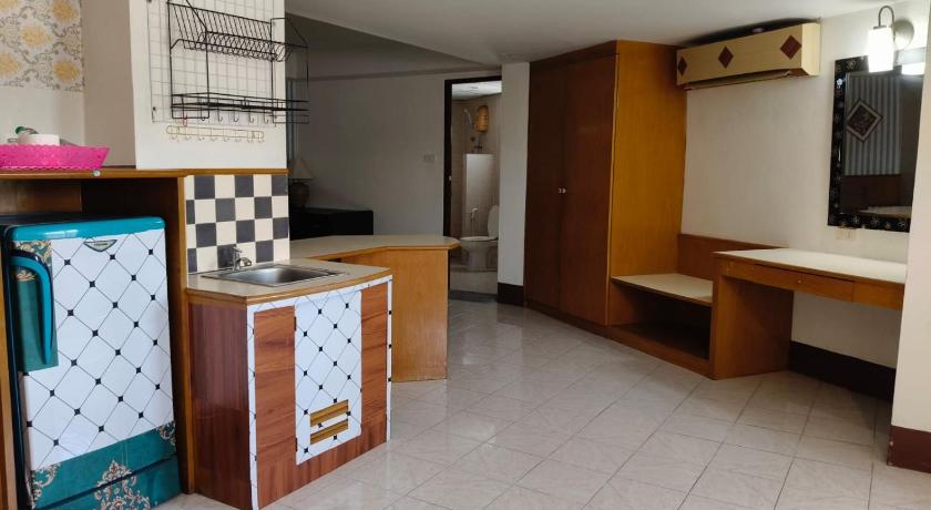 파타야 Naza Orchid Pattaya 2성급 호텔 외관