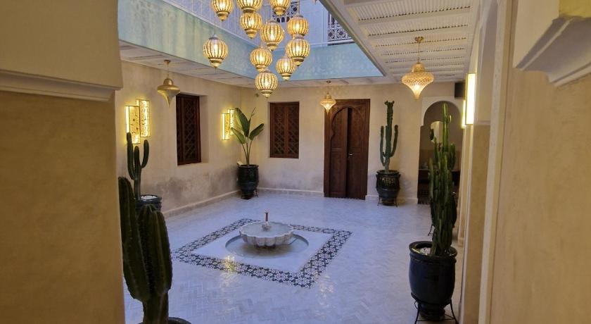 Riad Noon - image 7