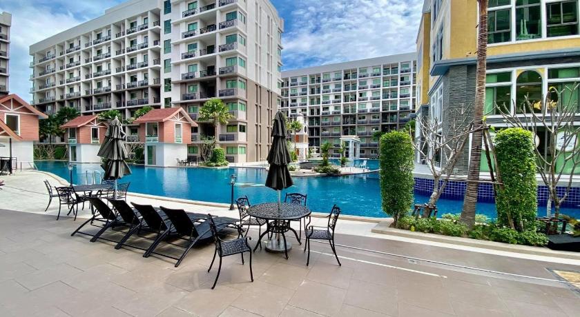 Arcadia Beach 2 Bedroom Apartment - image 8