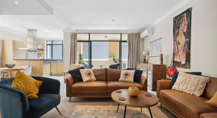 Spacious, 2 Bed, 2 Bath Central City Retreat