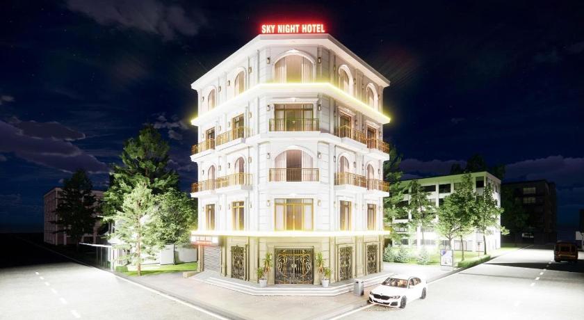 Sky Night Hotel 2