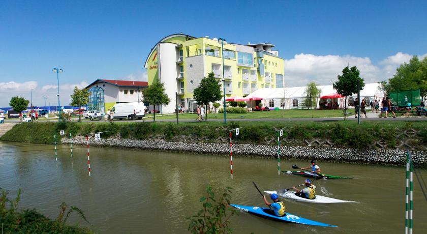 Hotel and Park Divoka Voda — Hotel in Bratislava
