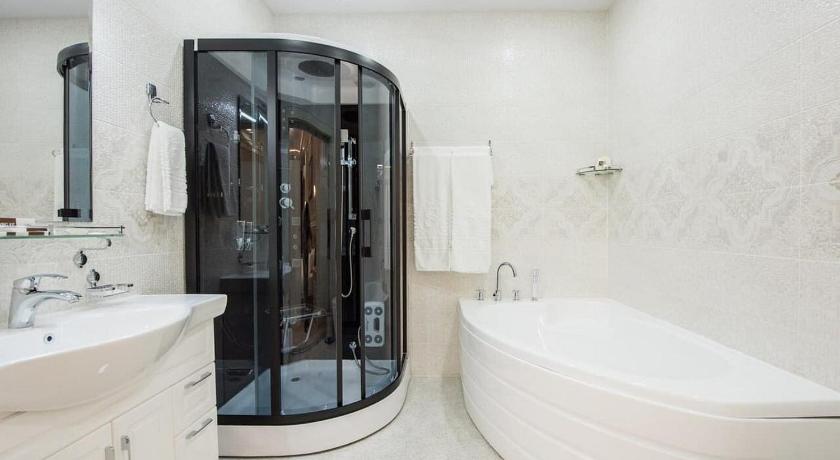 Image of Superior Suite 2