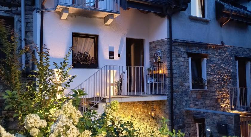 LA VIA DEL SALE accommodations holidays