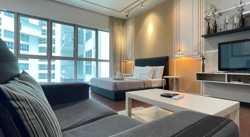 Regalia Residence Hostel By Vacation Suites - image 7