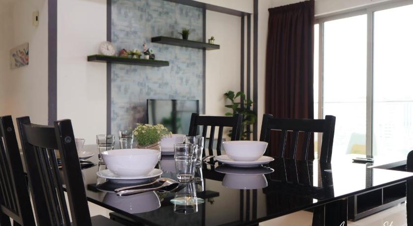 Regalia Residence Hostel By Vacation Suites - image 11