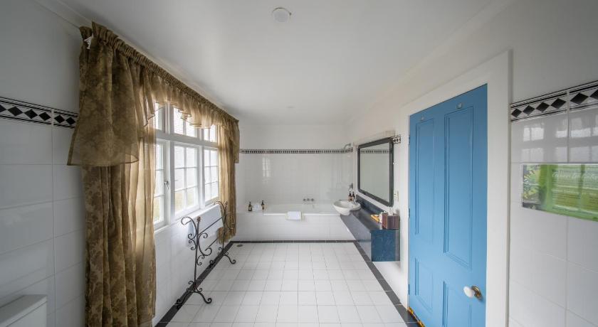 Image of Duchess Suite 15