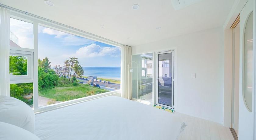 江陵 Blanc 37 Private Pool Villa 3つ星 宿泊施設 ロビー