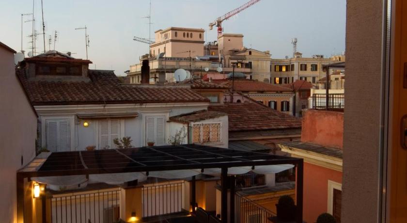 로마 트레비 팰리스 럭셔리 인 (Trevi Palace Luxury Inn) 5성급 호텔 전망