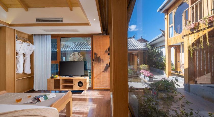 麗江 Lijiang MuYa Chinese Courtyard Hotel with Water View ホテル 眺望